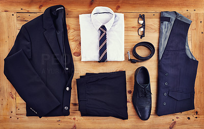 Stand out in the workplace with this stylish outfit