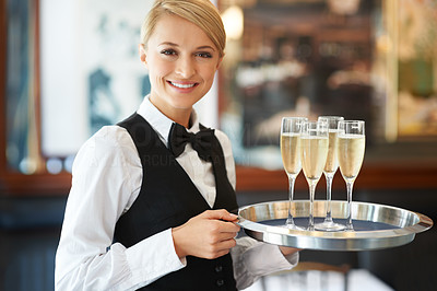 Sparkle with a refreshing glass of classy champagne