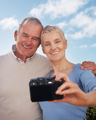 Self portrait photography Happy older couple smiling