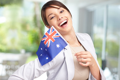 Pretty young woman with Australia\'s flag
